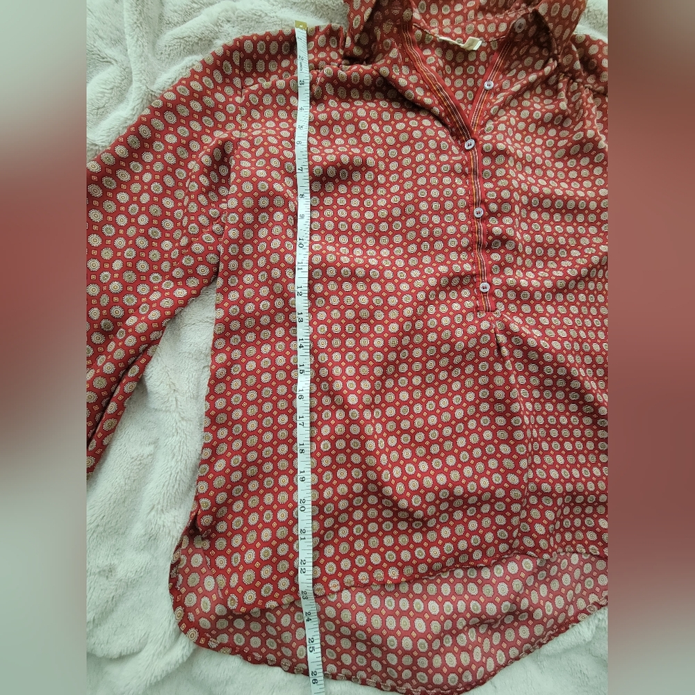 Women's Medium Blouse - Picture 5 of 9